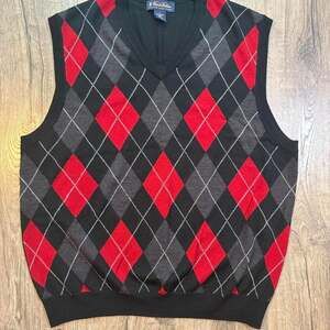 Brooks Brothers Merino Wool Argyle Sweater Vest Red Black Size Large
